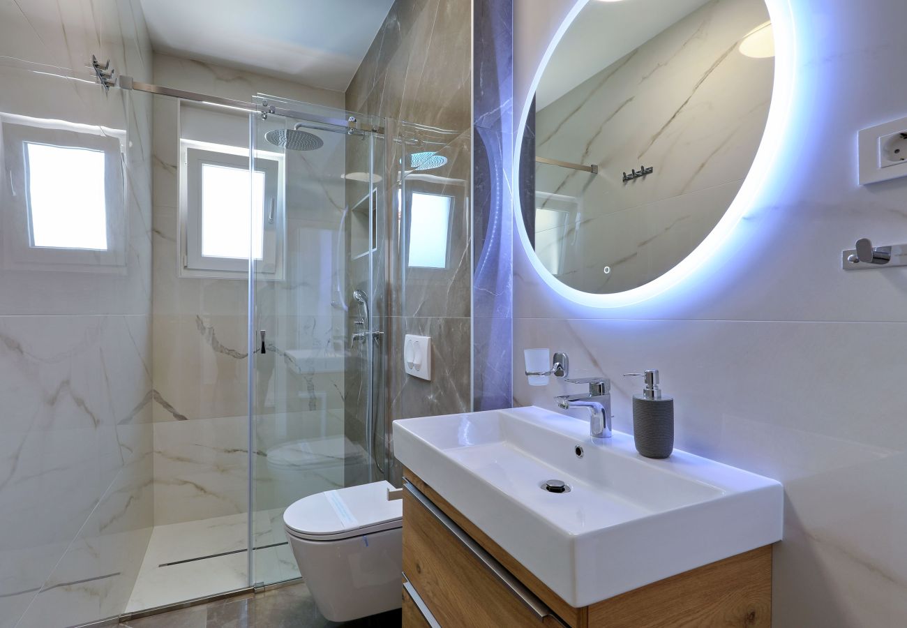 Villa in Vir - Mariva