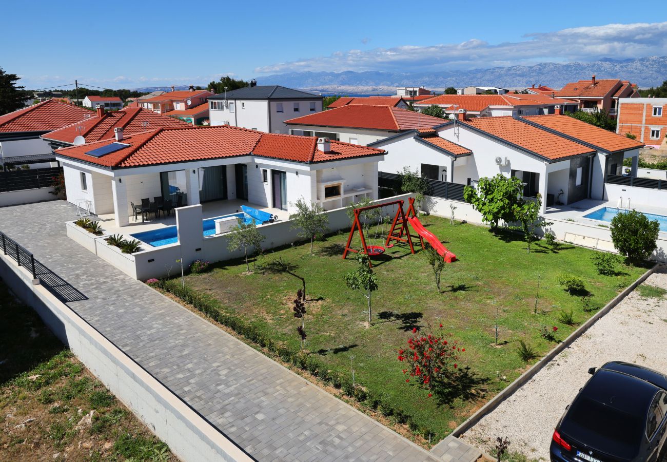 Villa in Vir - Mariva