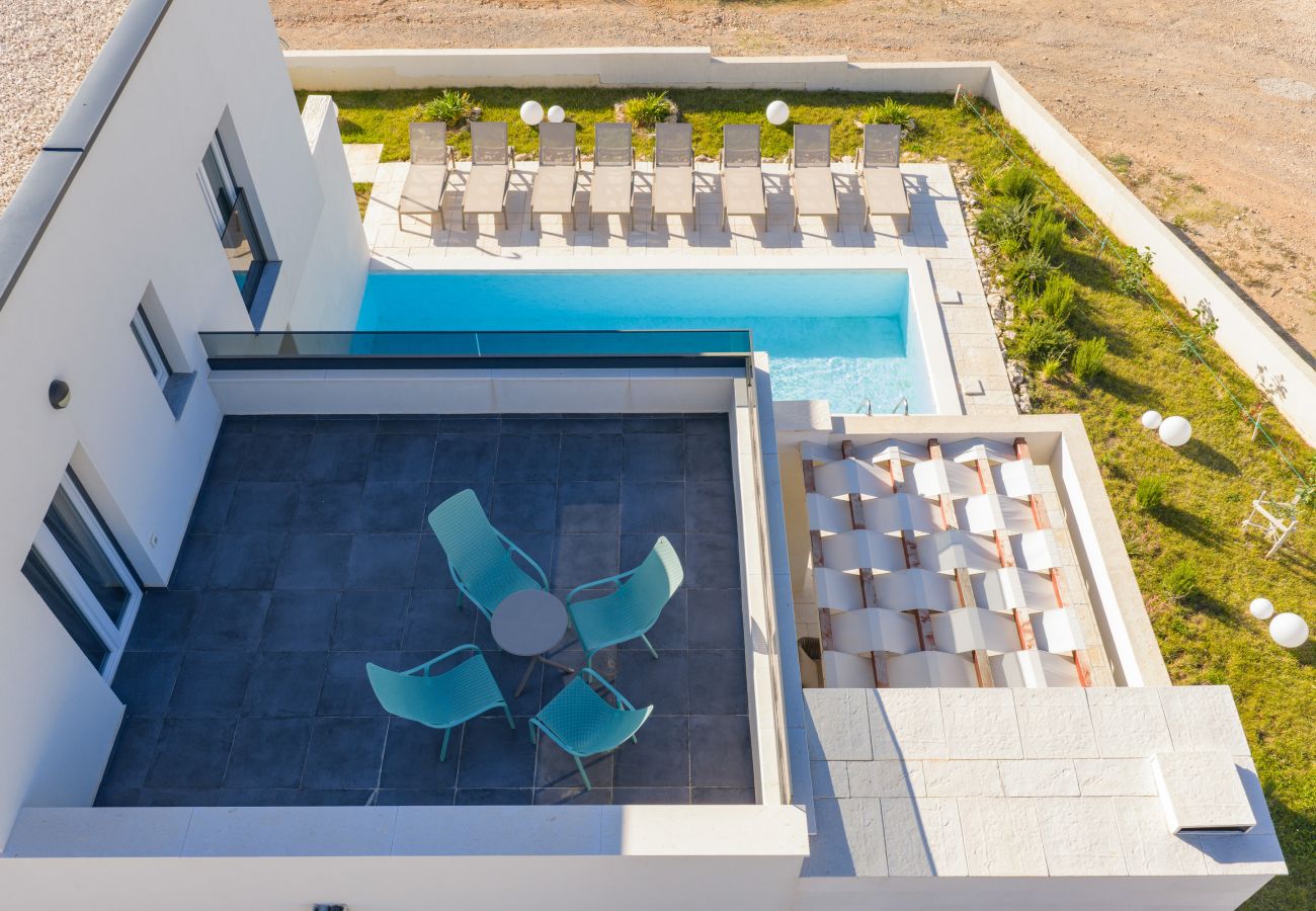 Villa in Rovanjska - Wave of love mit Pool ,strandnah