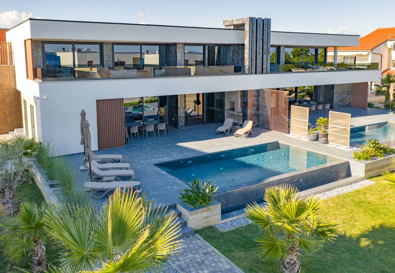 Villa in Vir - Villa pot