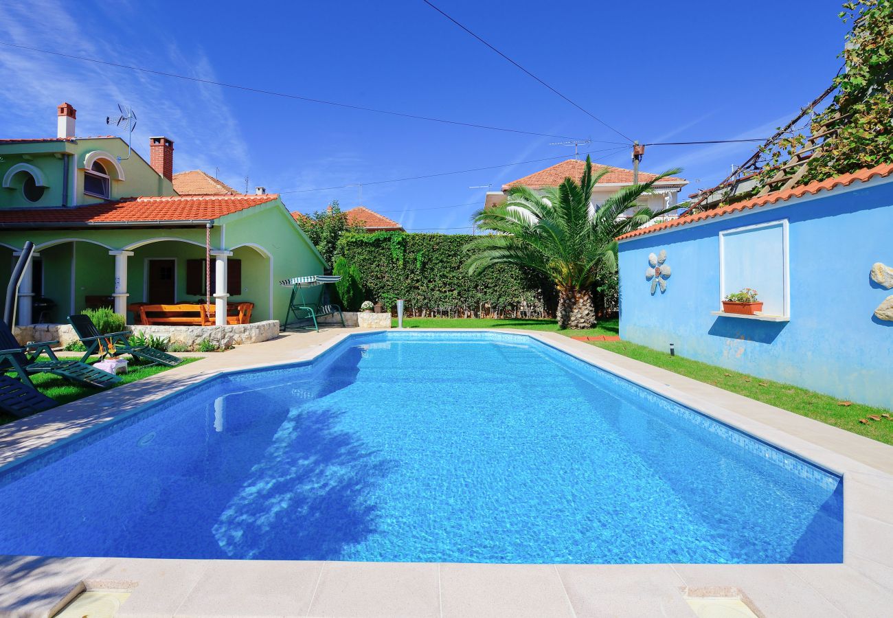 Ferienwohnung in Zadar - Marinko, No. 3, Große Ferienwohnung mit Pool