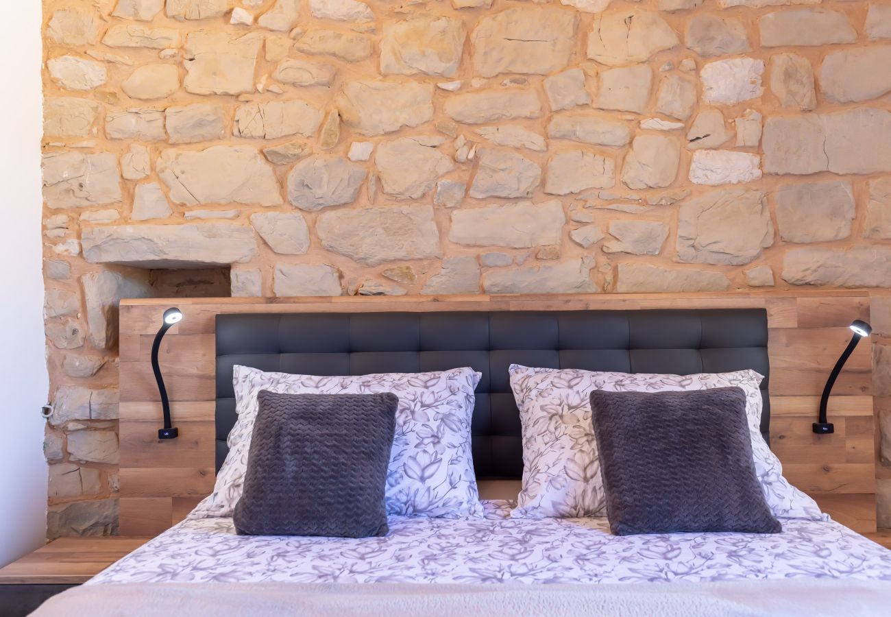 Ferienhaus in Ražanac - Fortica, Ferienhaus mit 2 Terrassen und