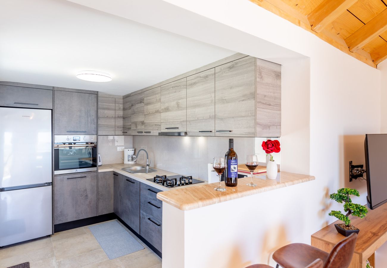 Ferienhaus in Ražanac - Fortica, Ferienhaus mit 2 Terrassen und