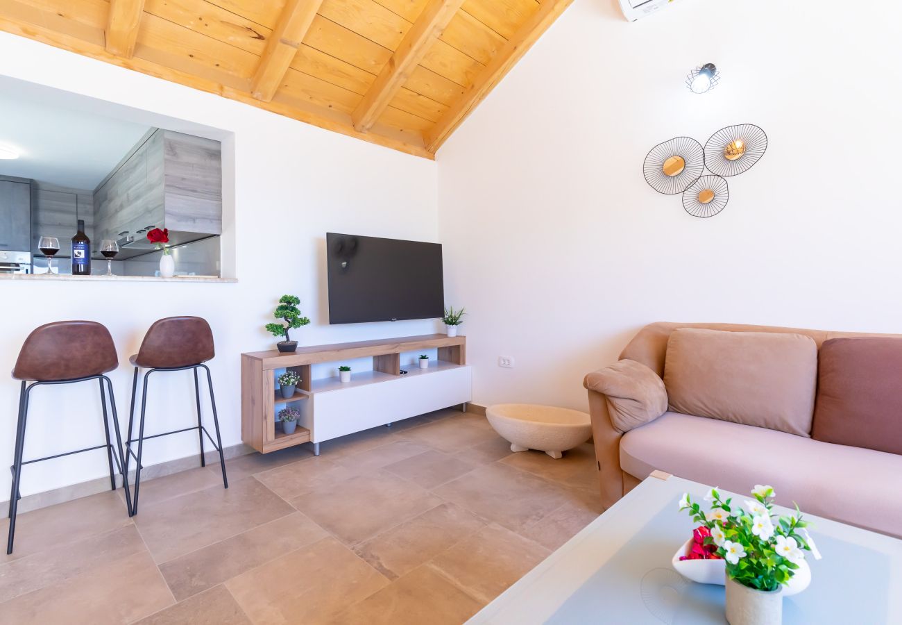 Ferienhaus in Ražanac - Fortica, Ferienhaus mit 2 Terrassen und