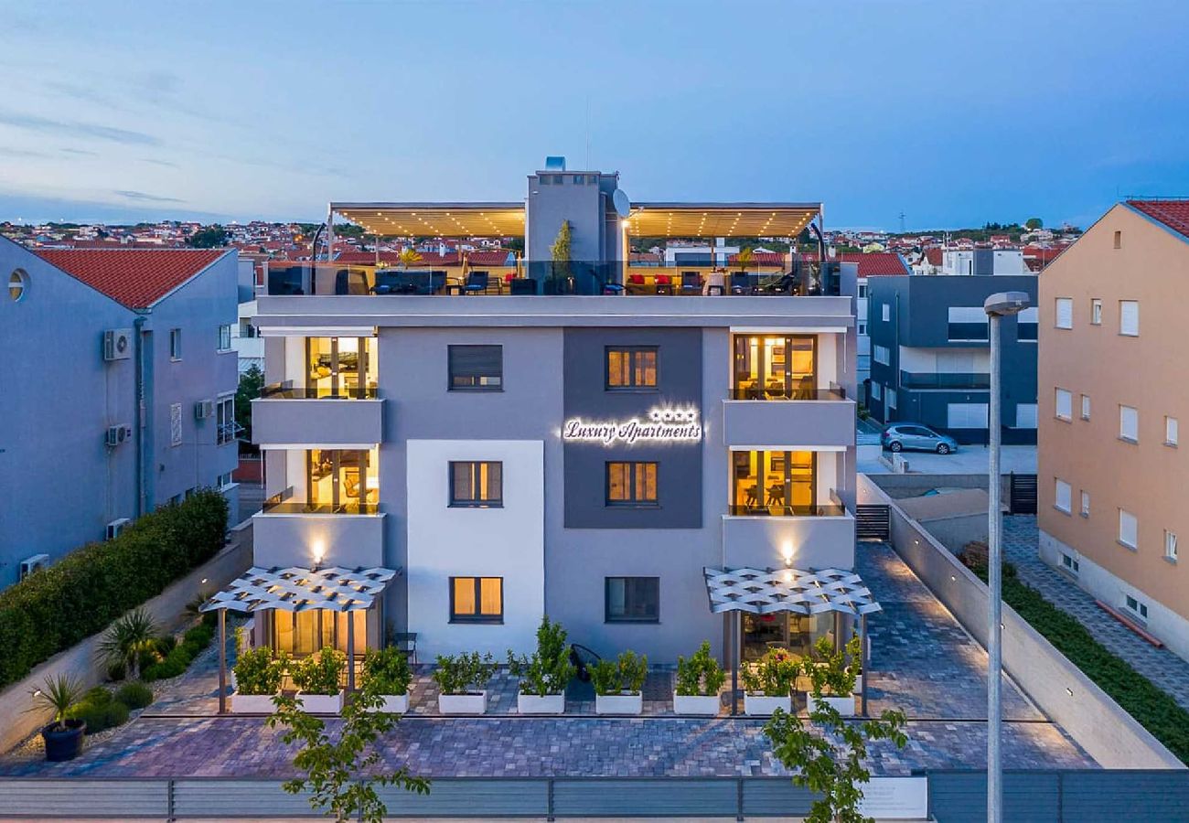 Ferienwohnung in Zadar - Penthouse 6 mit Whirlpool und Meerblick