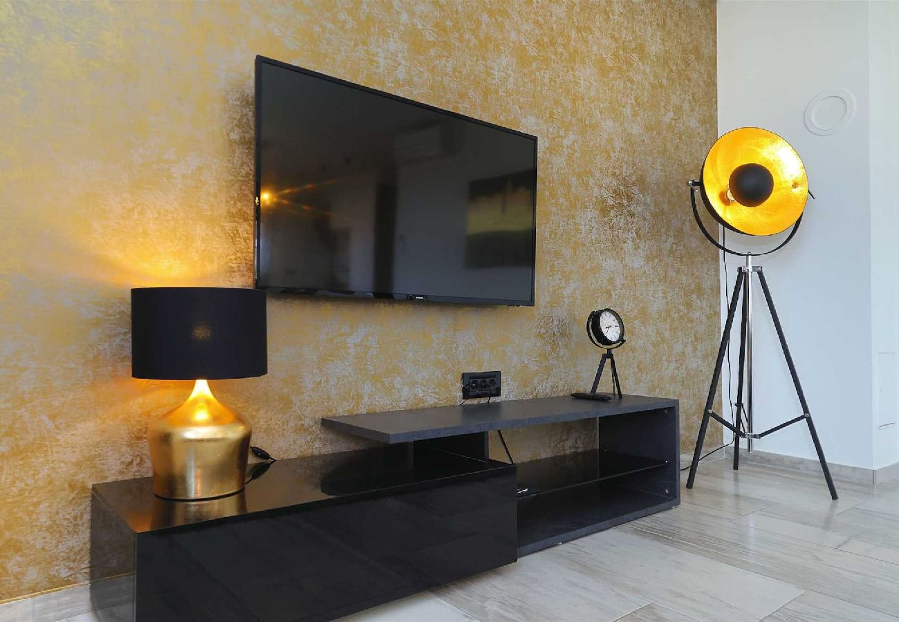 Ferienwohnung in Zadar - Penthouse 6 mit Whirlpool und Meerblick