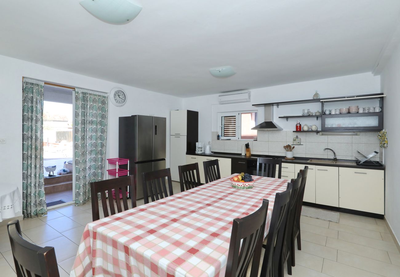 Ferienhaus in Polaca - Polaca, Ferienhaus mit Pool, Grill und