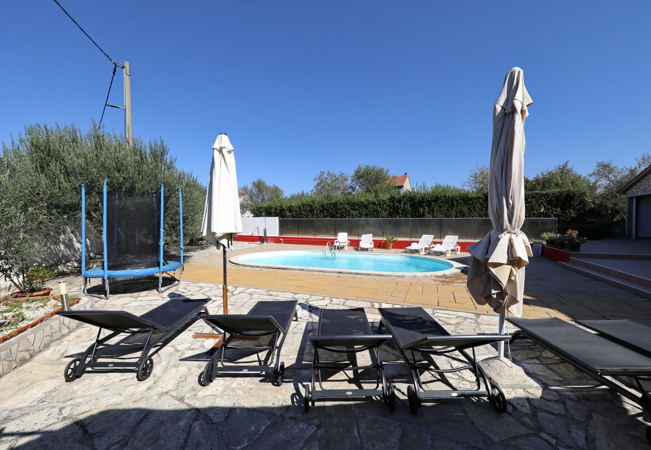 Ferienhaus in Polaca - Polaca, Ferienhaus mit Pool, Grill und