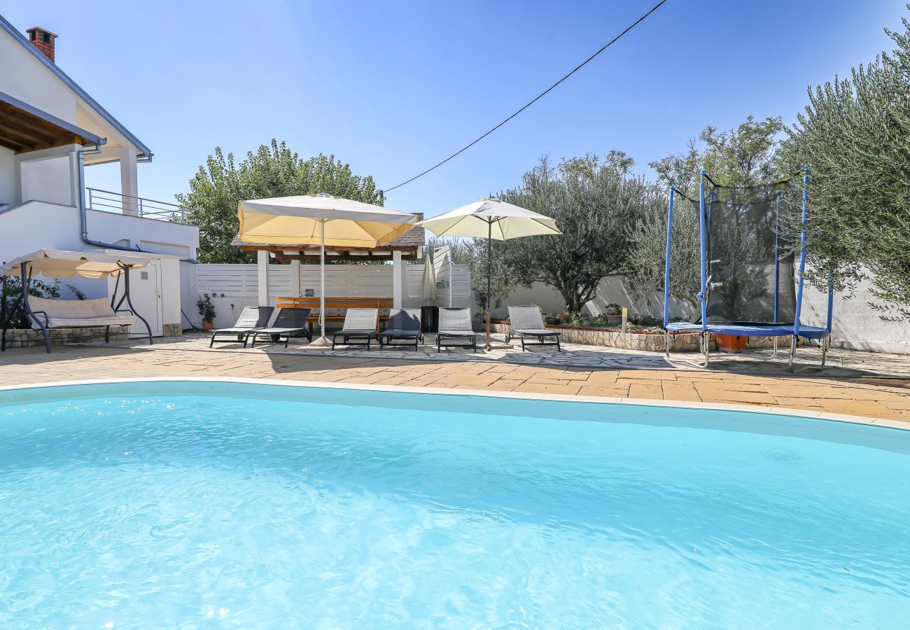 Ferienhaus in Polaca - Polaca, Ferienhaus mit Pool, Grill und