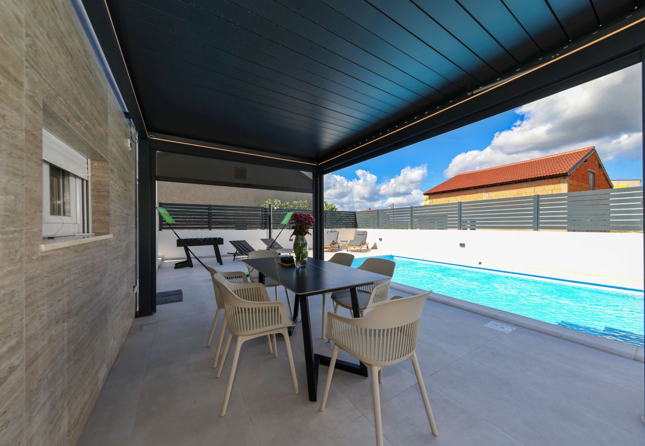 Ferienwohnung in Maslenica - Ferienhaus Kala Maslenica