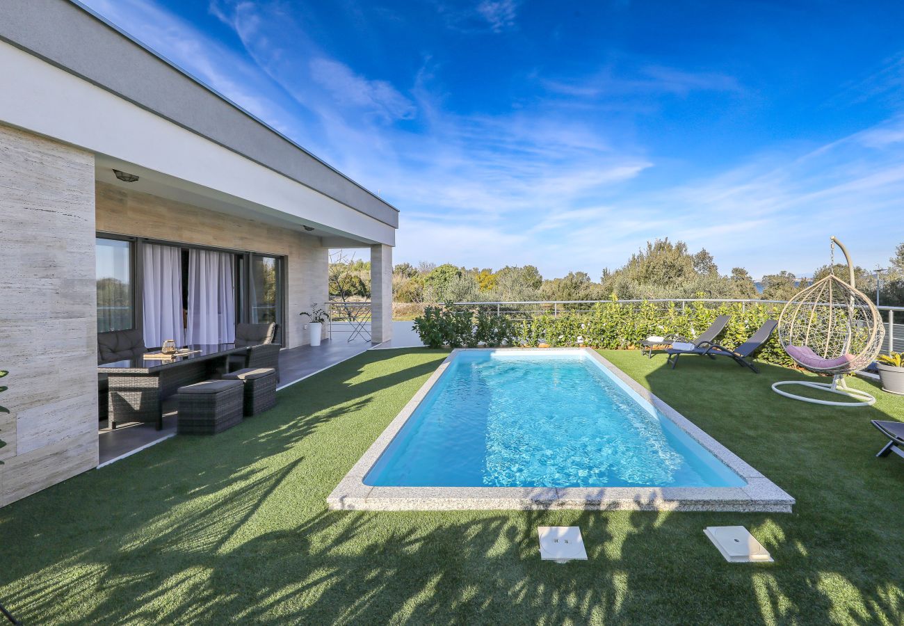 Ferienhaus in Dobropoljana - Orchid stay