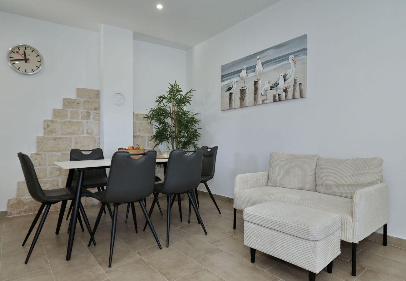 Ferienhaus in Vrsi - Holiday house Luca