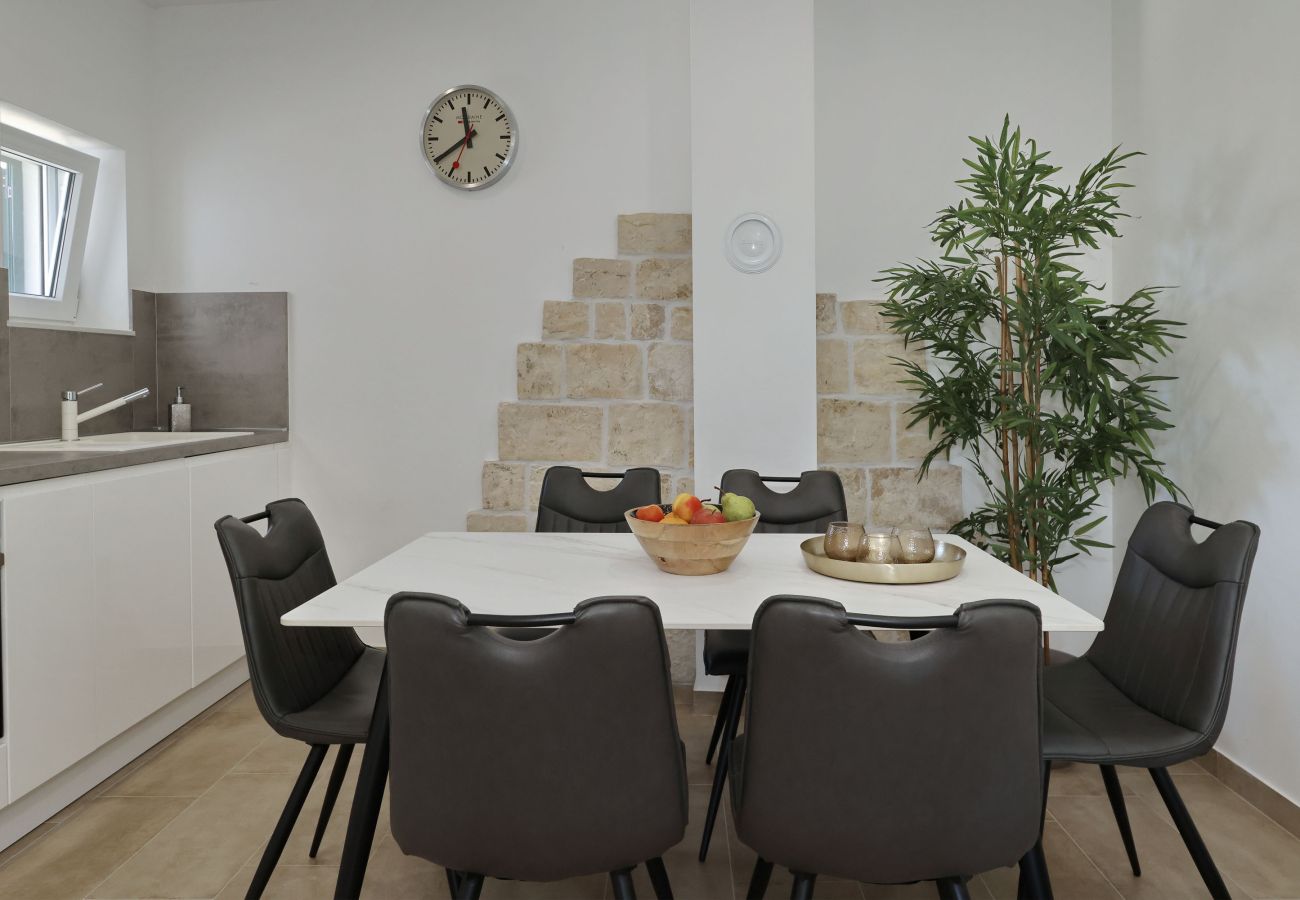 Ferienhaus in Vrsi - Holiday house Luca