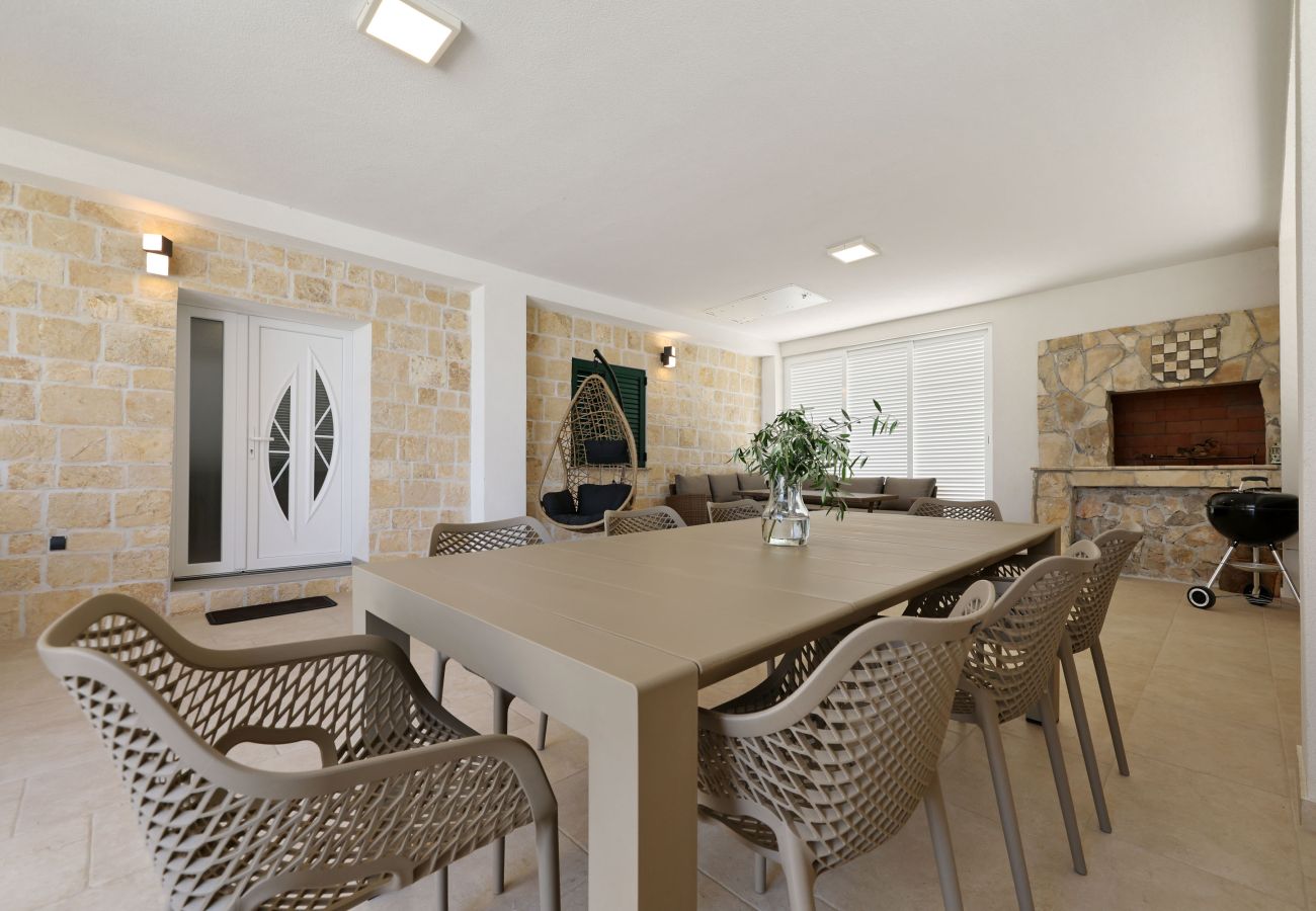 Ferienhaus in Vrsi - Holiday house Luca