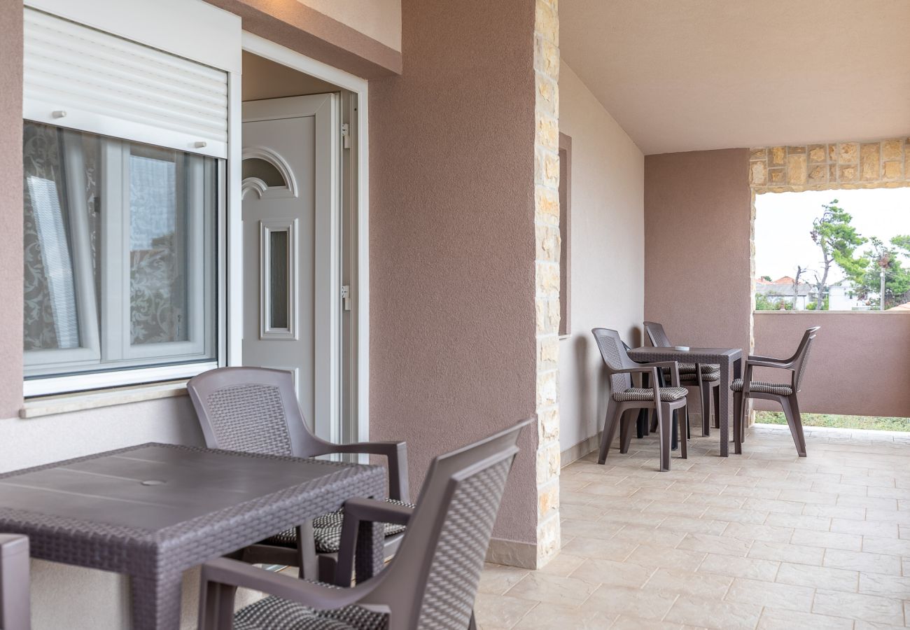 Ferienwohnung in Vir - Ferienwohnung Bojo No 1 strandnah
