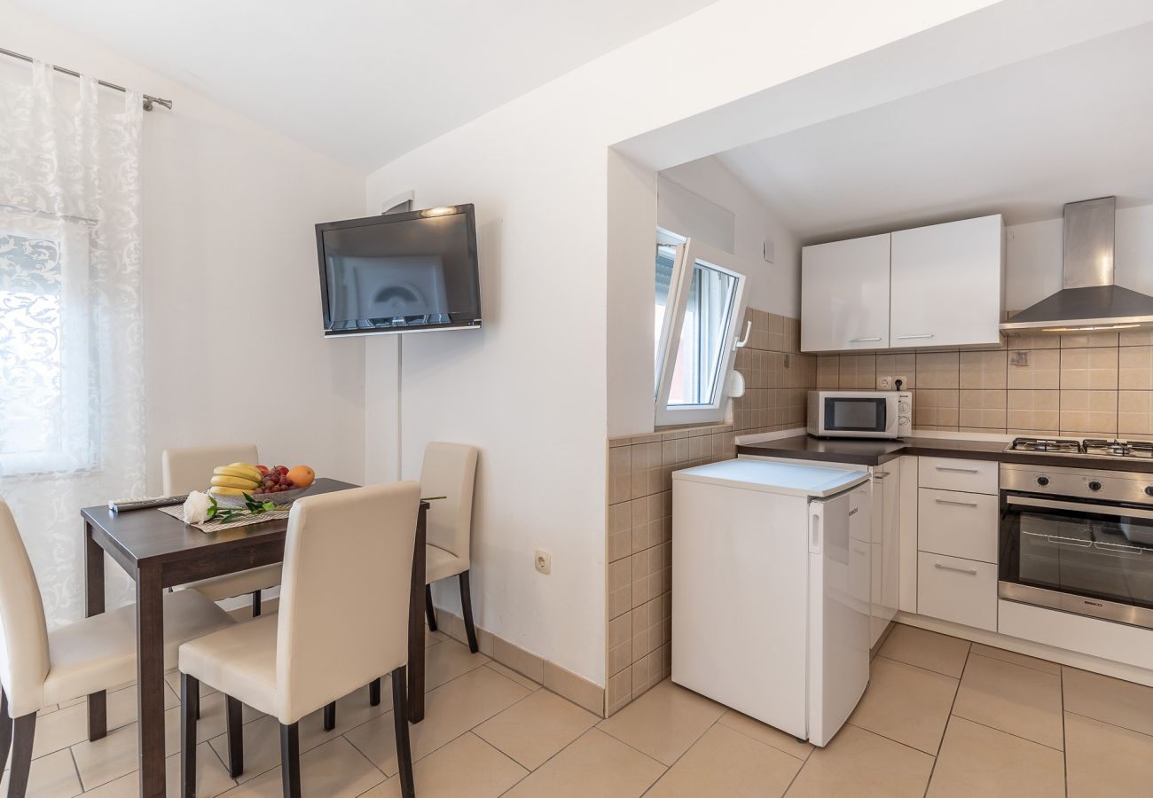 Ferienwohnung in Vir - Ferienwohnung Bojo No 1 strandnah