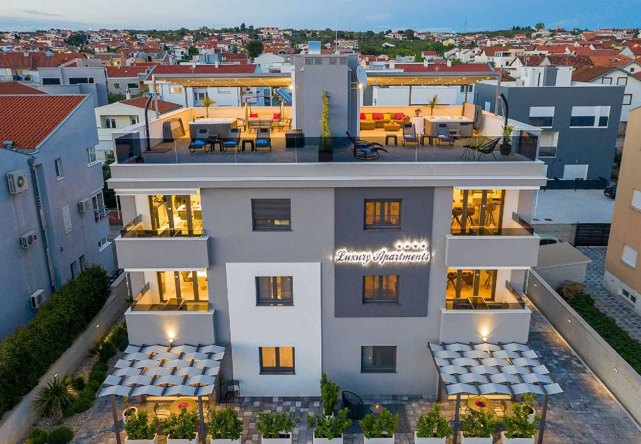 Ferienwohnung in Zadar - Majpruz no 2 mit terrasse Erdg.