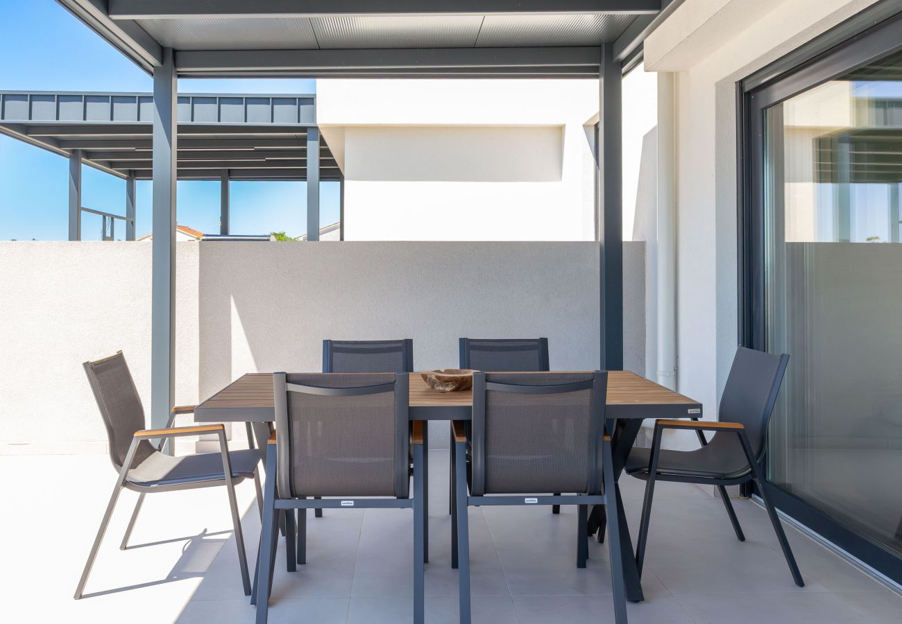 Ferienwohnung in Privlaka - Ferienwohnung Hugo nahe Meer