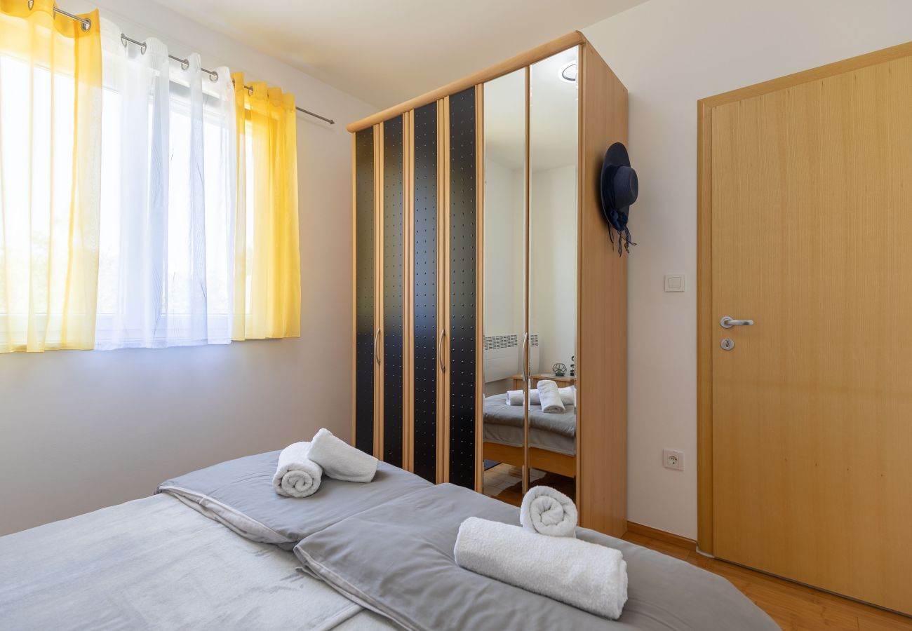 Ferienwohnung in Starigrad - Ferienwohnung Sea & Stone No.3 mit Balkon