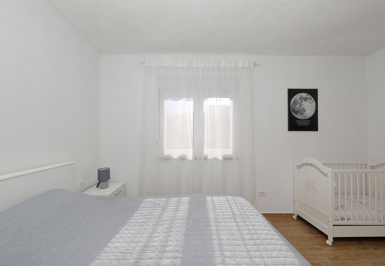 Ferienwohnung in Rovanjska - Temida, Charmante und strandnahe Ferienwohnung