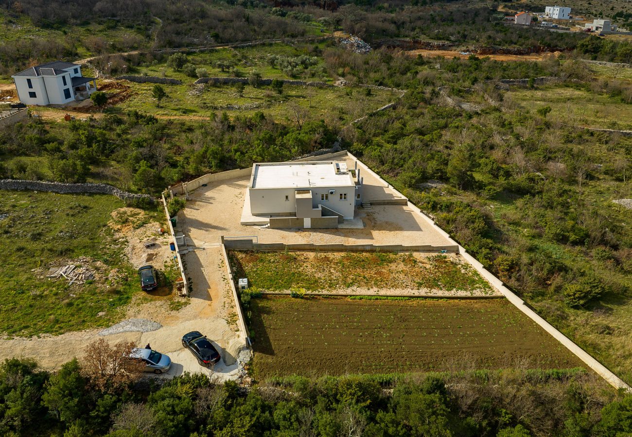 Ferienwohnung in Rovanjska - Temida, Charmante und strandnahe Ferienwohnung