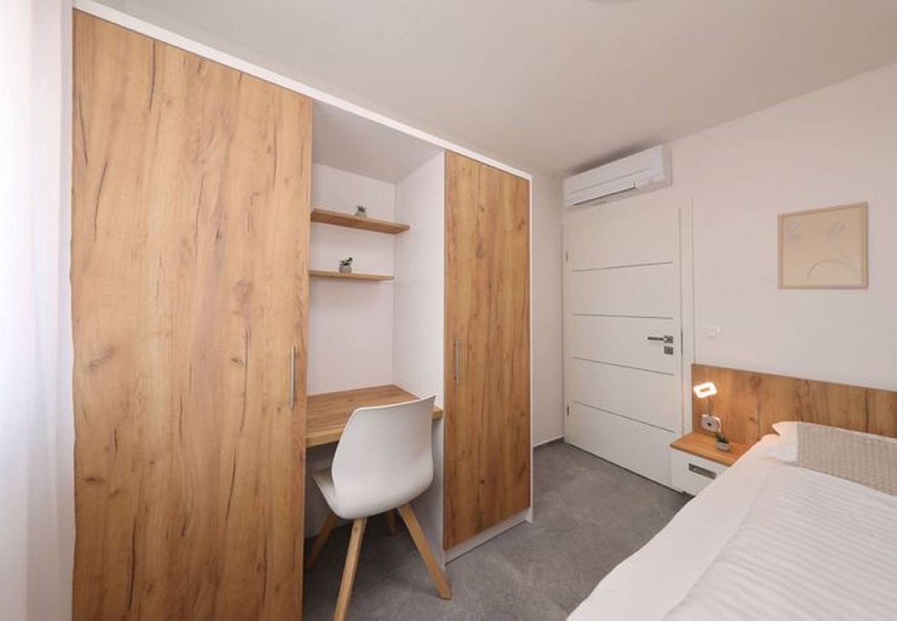 Ferienwohnung in Vir - Cicak, No.2