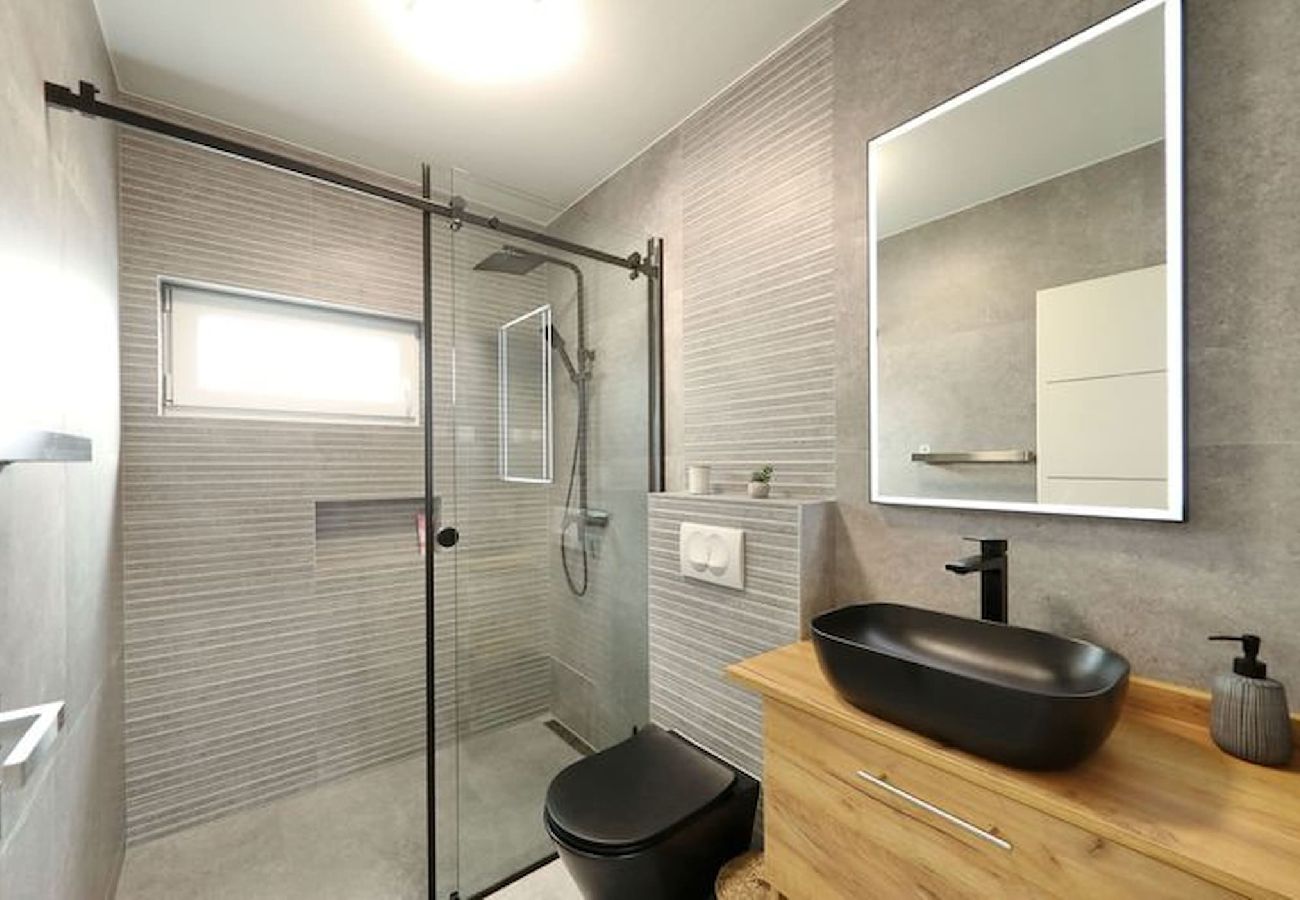 Ferienwohnung in Vir - Cicak, No.2