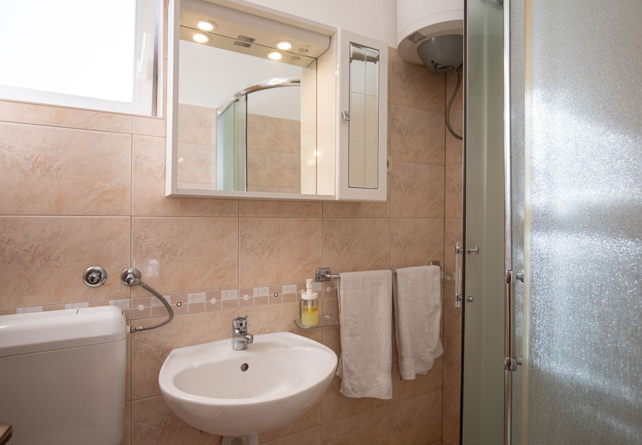 Ferienwohnung in Starigrad - Pansion Tinka Apartment No. 12