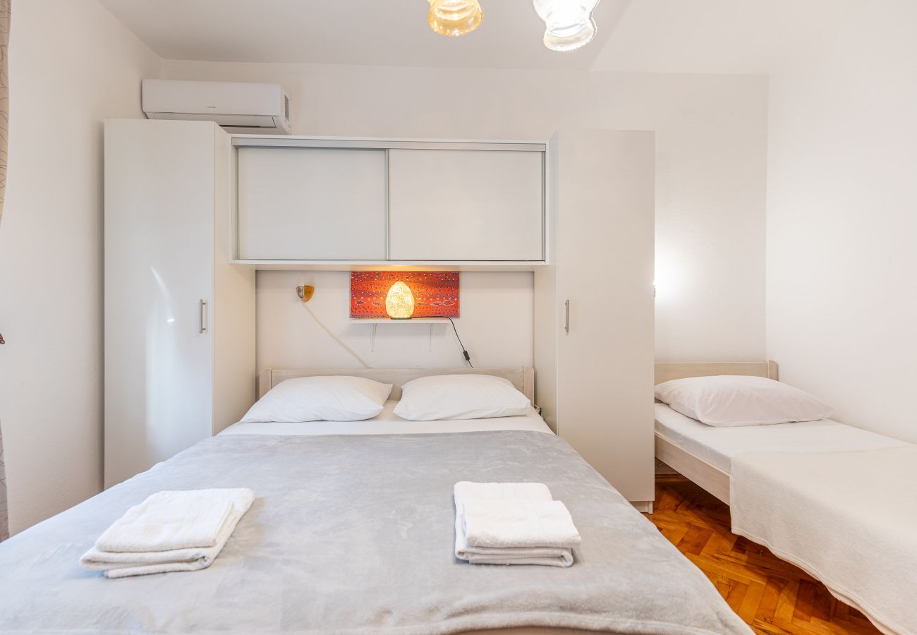 Zimmeranmietung in Starigrad - Tinka, Zimmer No 3