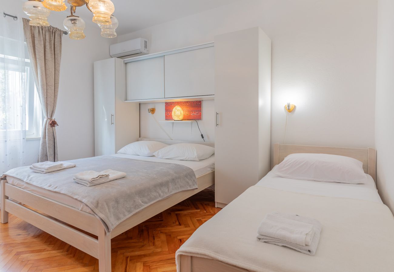 Zimmeranmietung in Starigrad - Tinka, Zimmer No 3