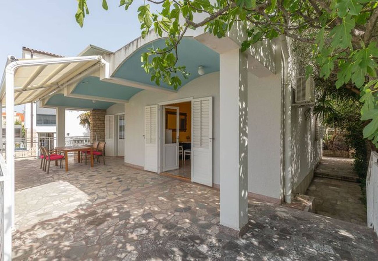 Ferienhaus in Maslenica - Ferienhaus Dulcis strandnah in Maslenica