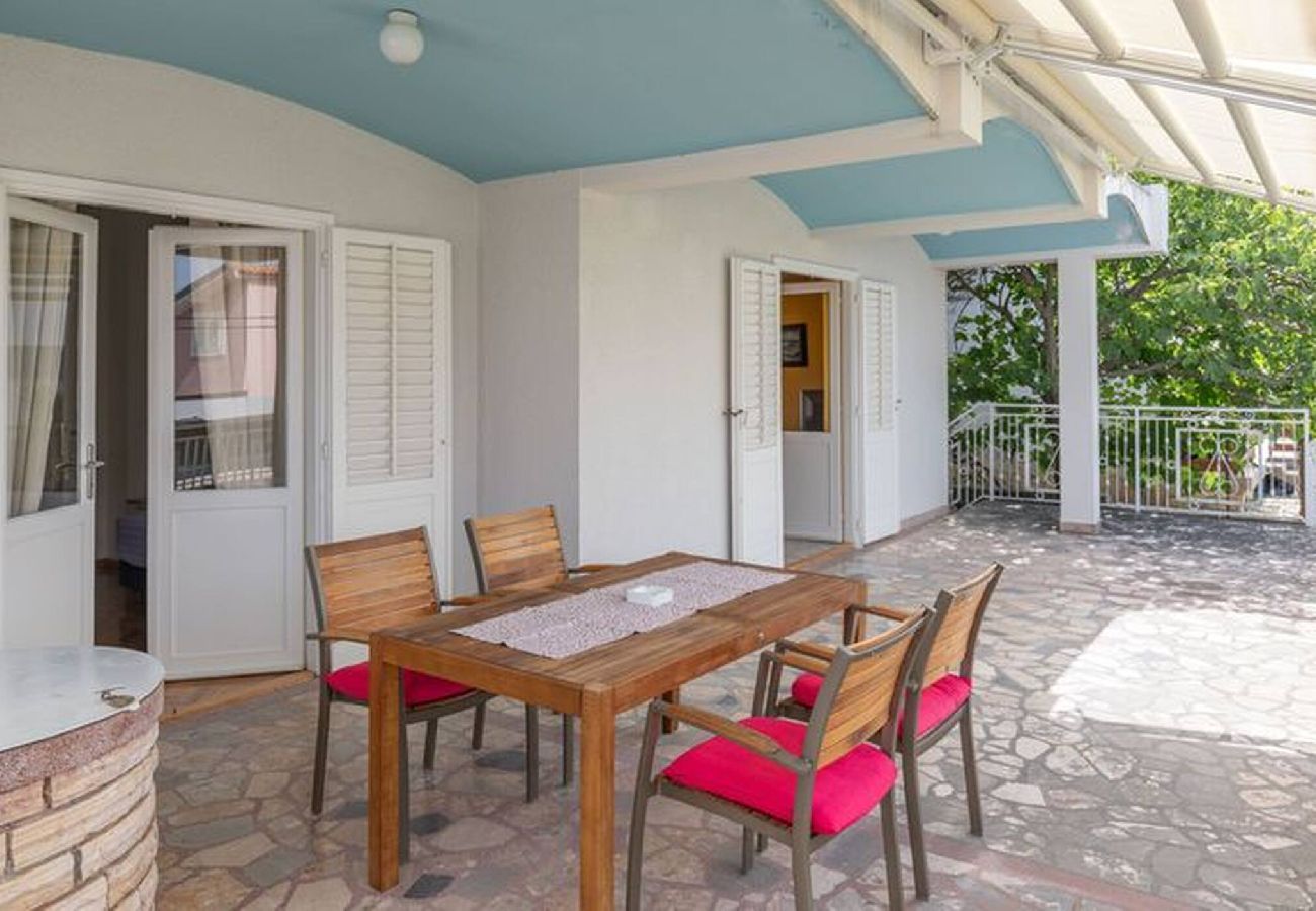 Ferienhaus in Maslenica - Ferienhaus Dulcis strandnah in Maslenica