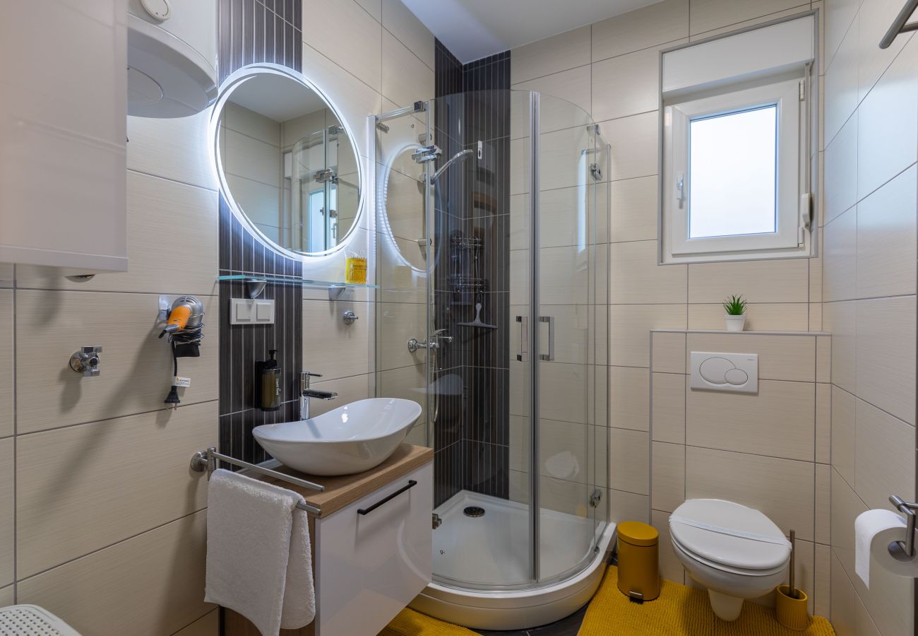 Ferienwohnung in Starigrad - Ferienwohnung Sea & Stone No.1 strandnah