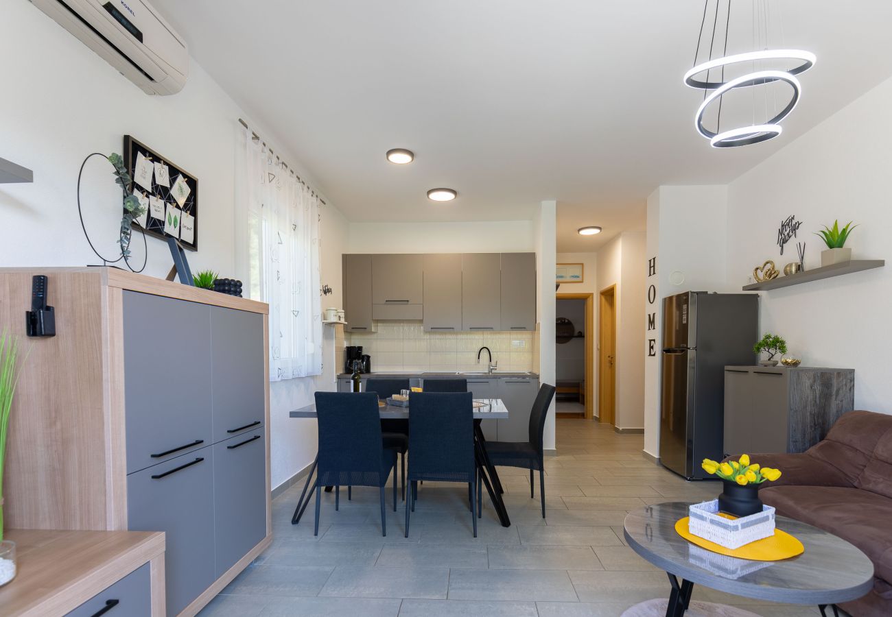 Ferienwohnung in Starigrad - Ferienwohnung Sea & Stone No.1 strandnah