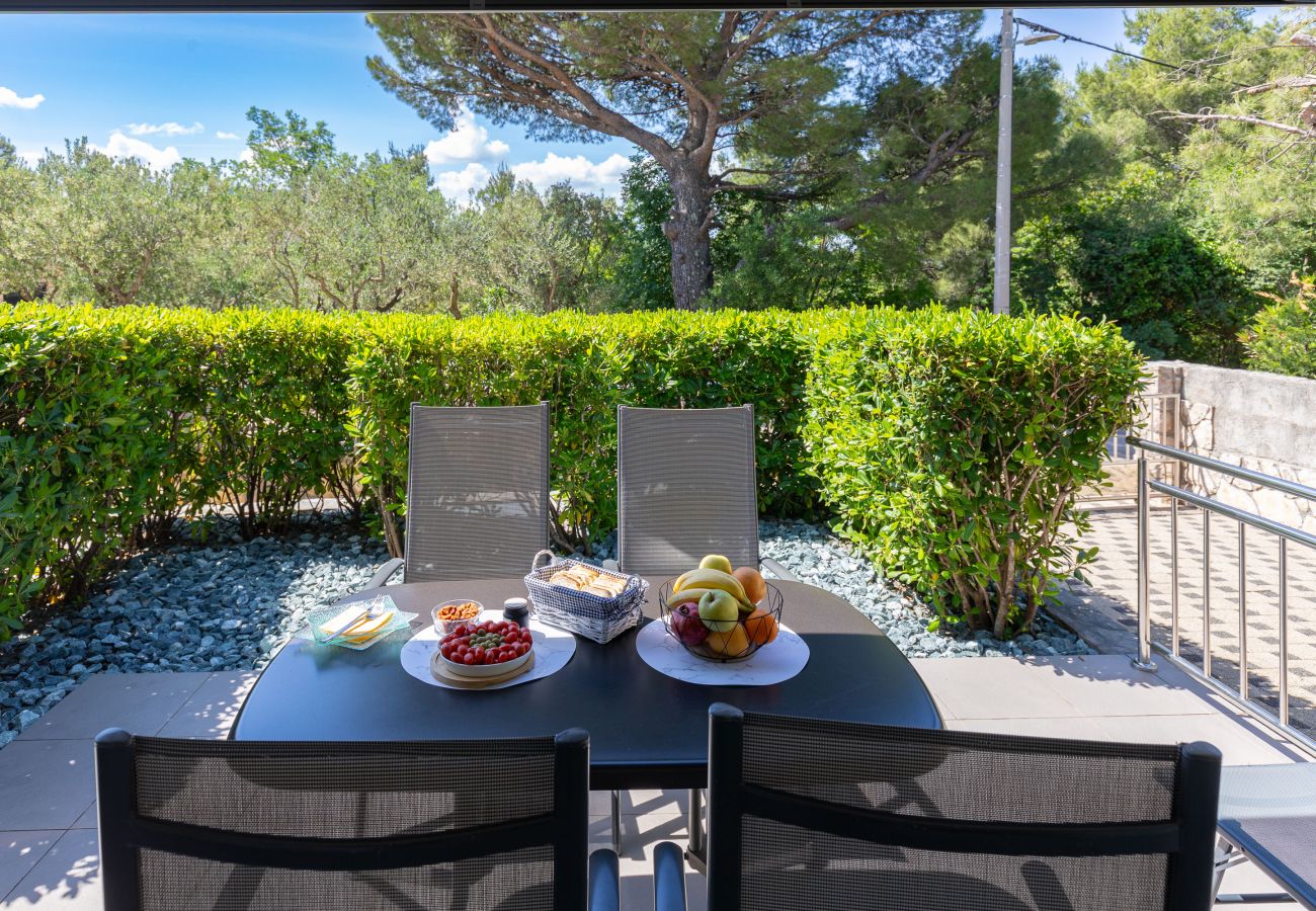Ferienwohnung in Starigrad - Ferienwohnung Sea & Stone No.1 strandnah