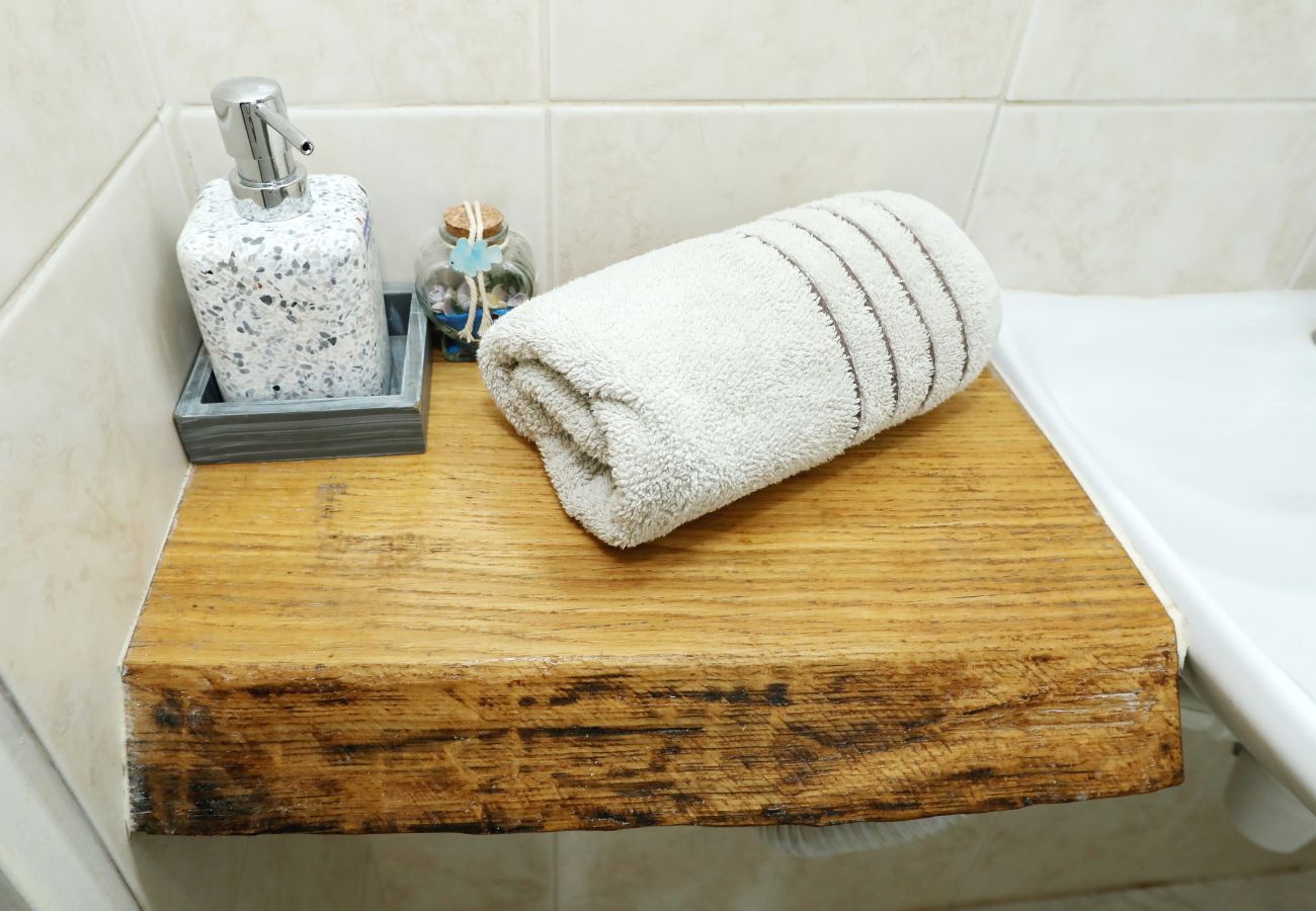 Ferienhaus in Dobropoljana - Robinsonade Pašman – Meerblick & Ruhe