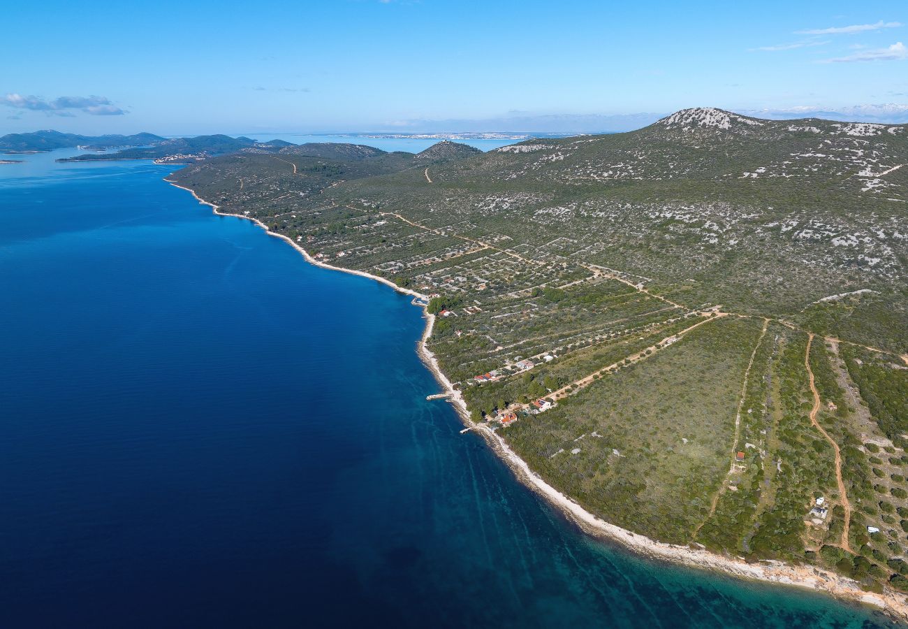 Ferienhaus in Dobropoljana - Robinsonade Pašman – Meerblick & Ruhe