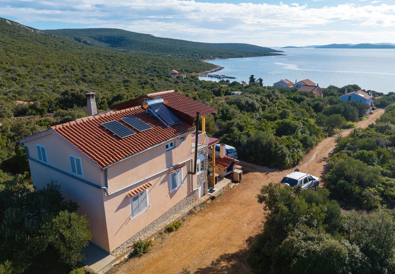 Ferienhaus in Dobropoljana - Robinsonade Pašman – Meerblick & Ruhe