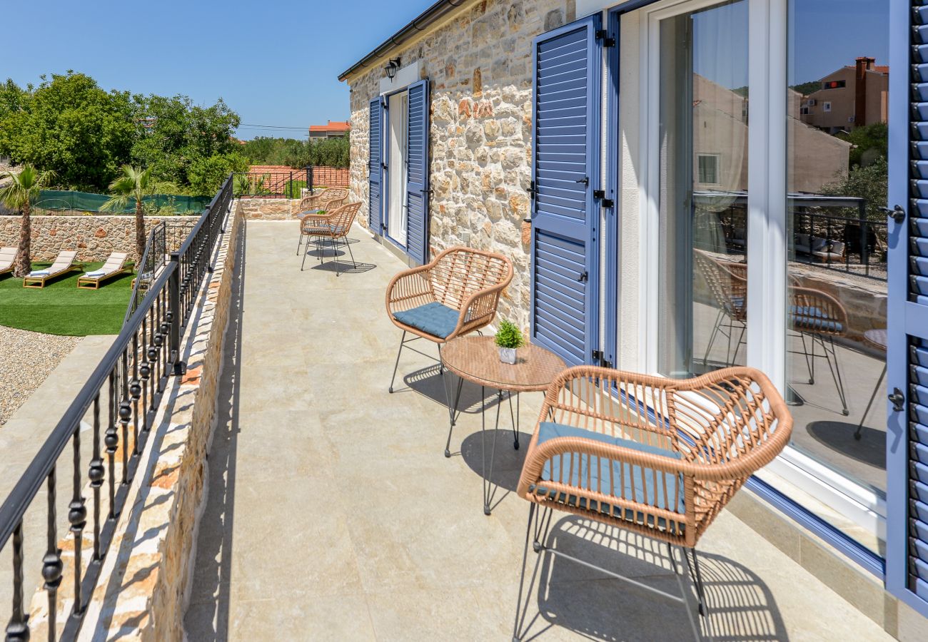 Villa in Dobropoljana - Magna