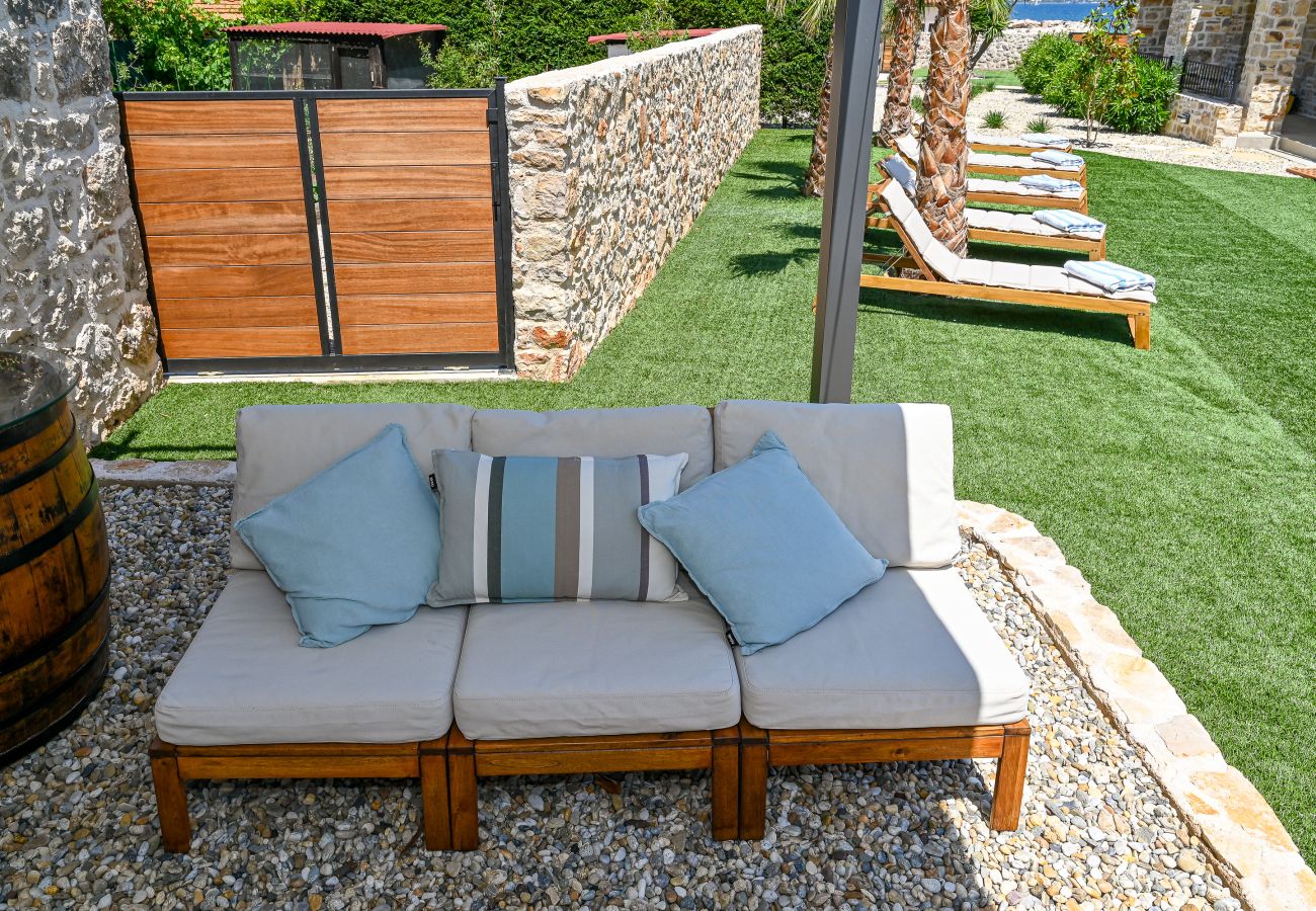 Villa in Dobropoljana - Magna