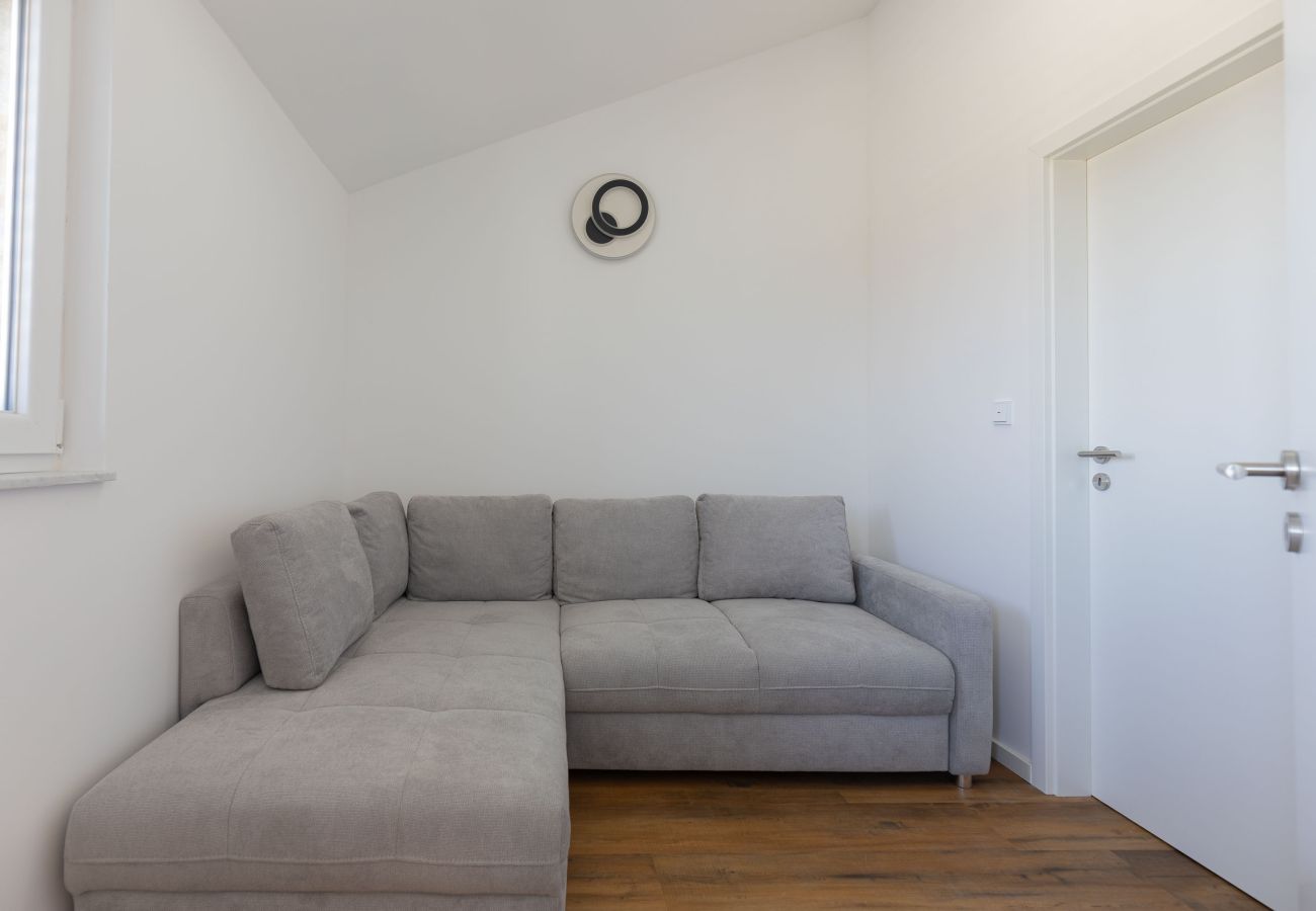 Ferienhaus in Vir - Ferienhaus Artano mit Privatpool