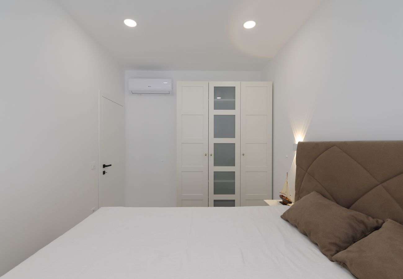 Ferienwohnung in Rovanjska - Bay view mit Pool & Meerblick