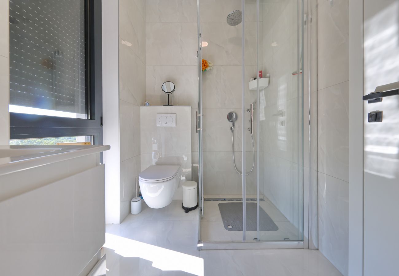 Ferienwohnung in Rovanjska - Bay view mit Pool & Meerblick