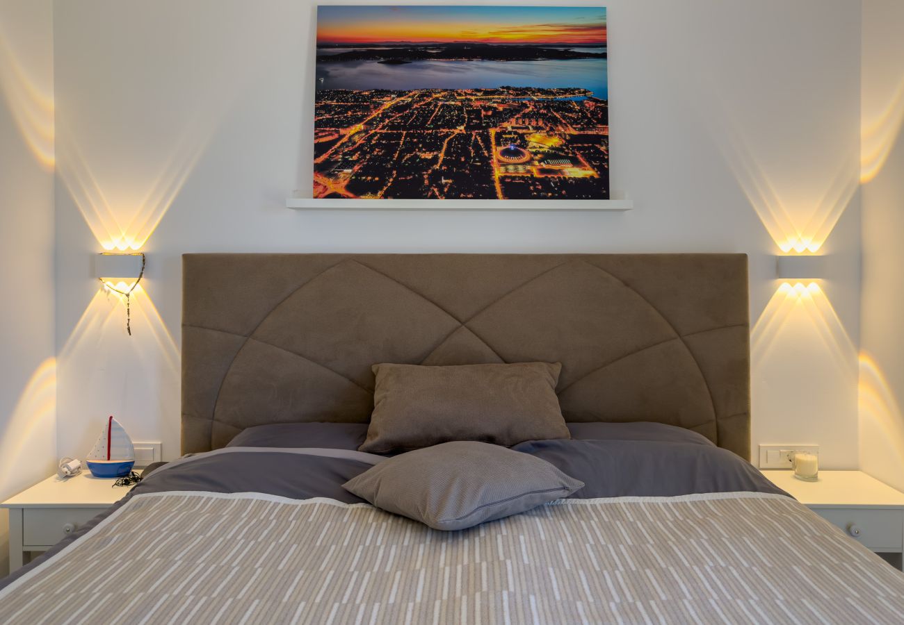 Ferienwohnung in Rovanjska - Bay view mit Pool & Meerblick