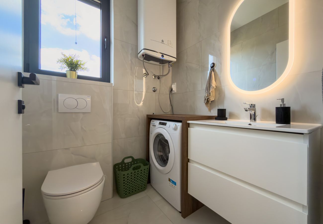 Ferienwohnung in Rovanjska - Bay view mit Pool & Meerblick