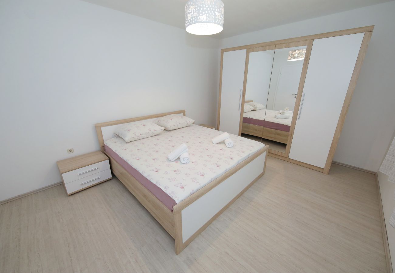 Ferienwohnung in Dobropoljana - Apartment -Grosses FamilienapartmentLuma