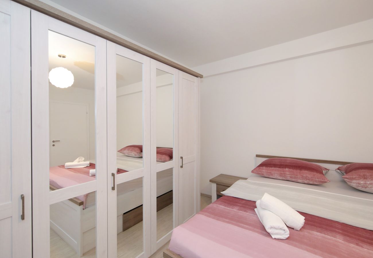 Ferienwohnung in Dobropoljana - Apartment -Grosses FamilienapartmentLuma