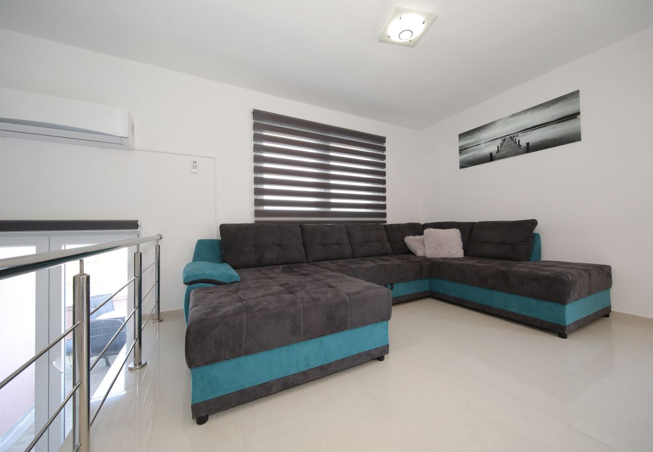 Ferienwohnung in Dobropoljana - Apartment -Grosses FamilienapartmentLuma