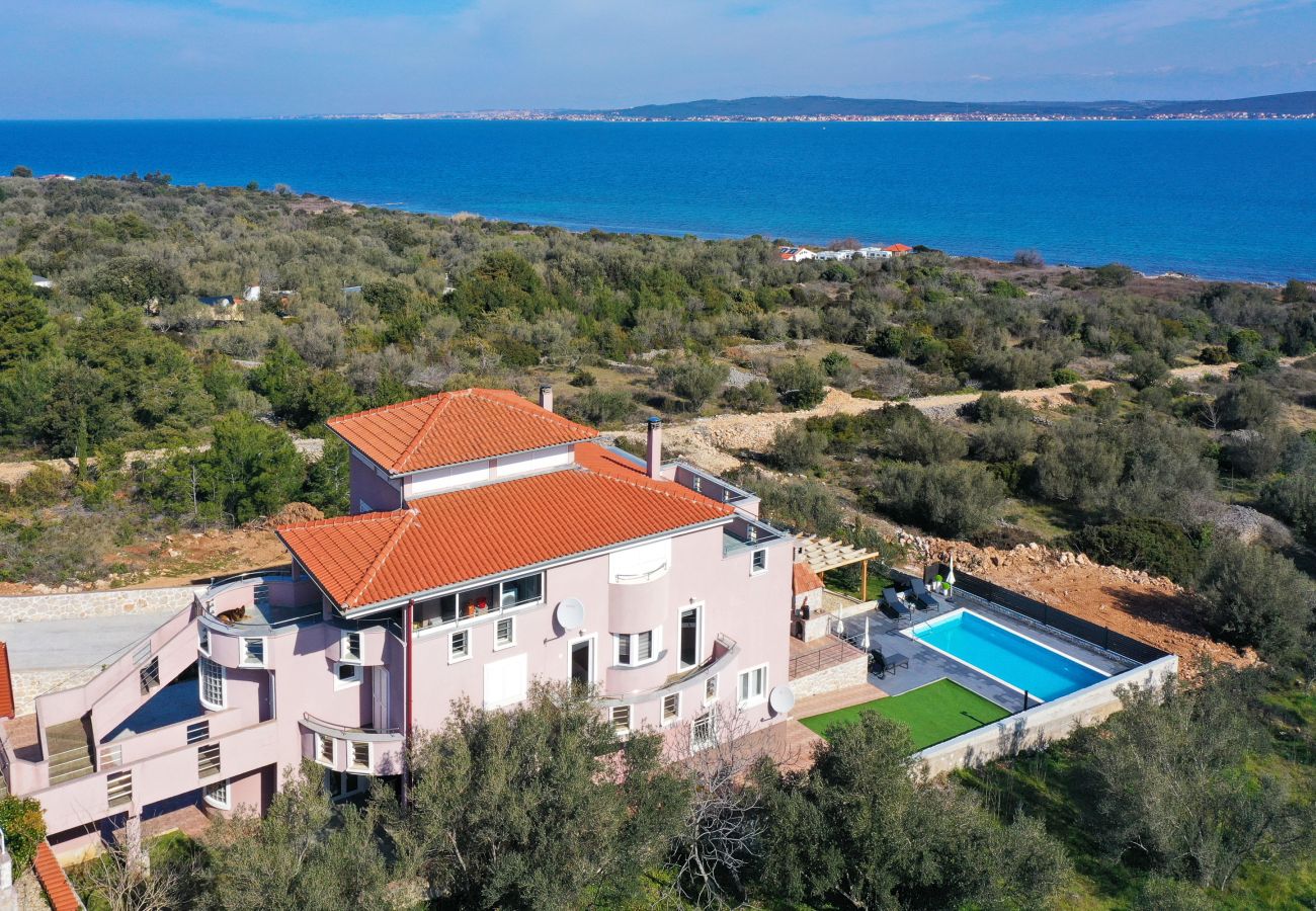 Ferienwohnung in Dobropoljana - Apartment -Grosses FamilienapartmentLuma