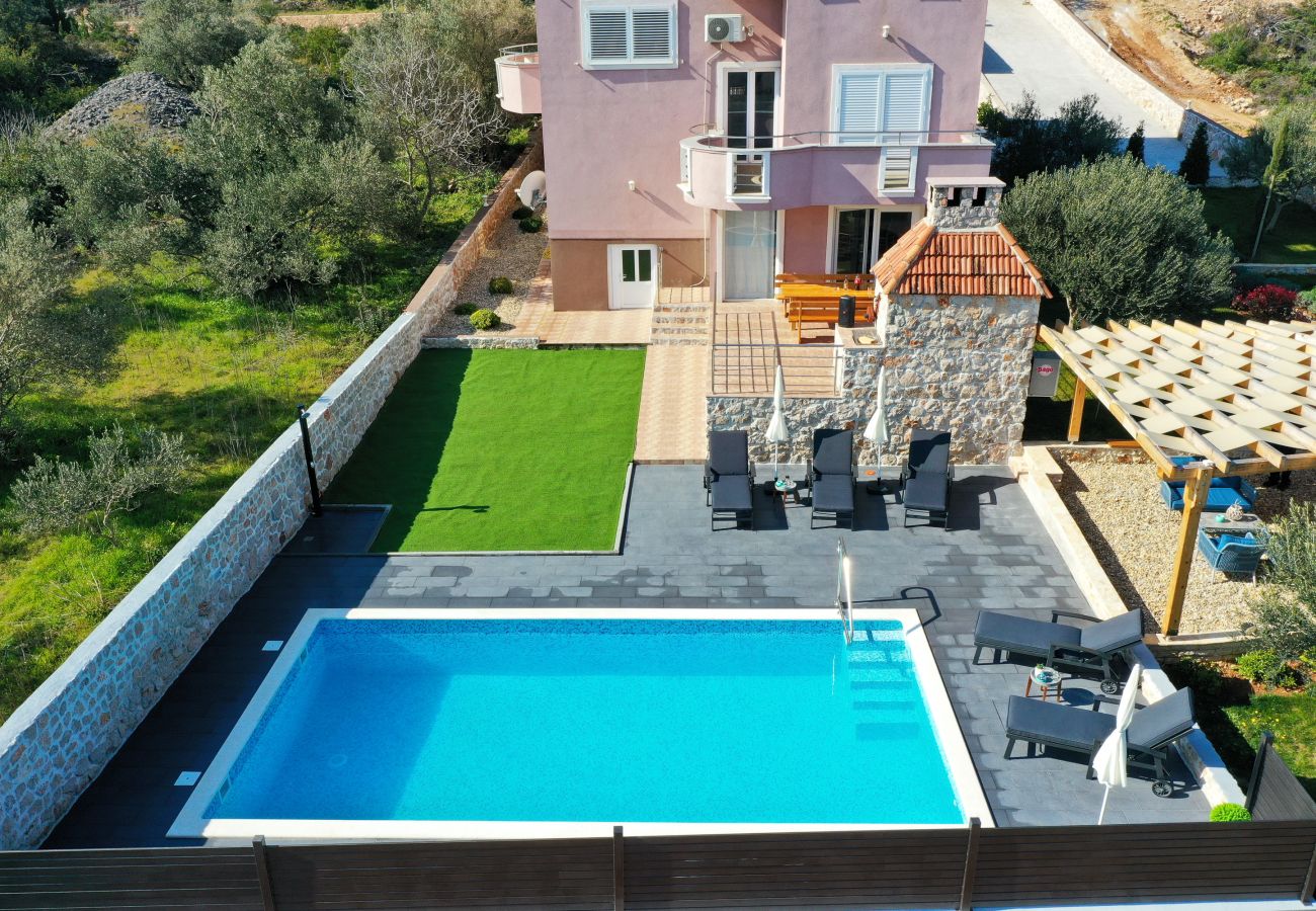 Ferienwohnung in Dobropoljana - Apartment -Grosses FamilienapartmentLuma